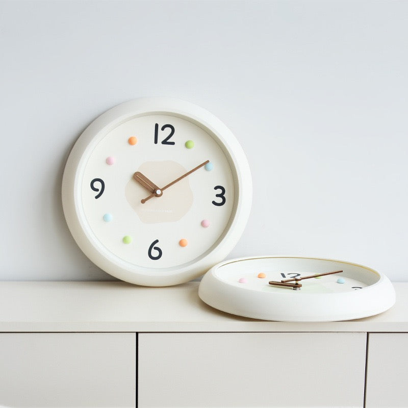 Pastel Dot Wall Clock – Silent, 30cm