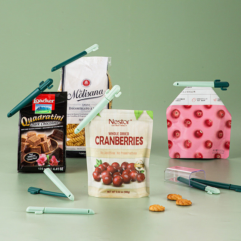 Food Sealing Clips with Holder