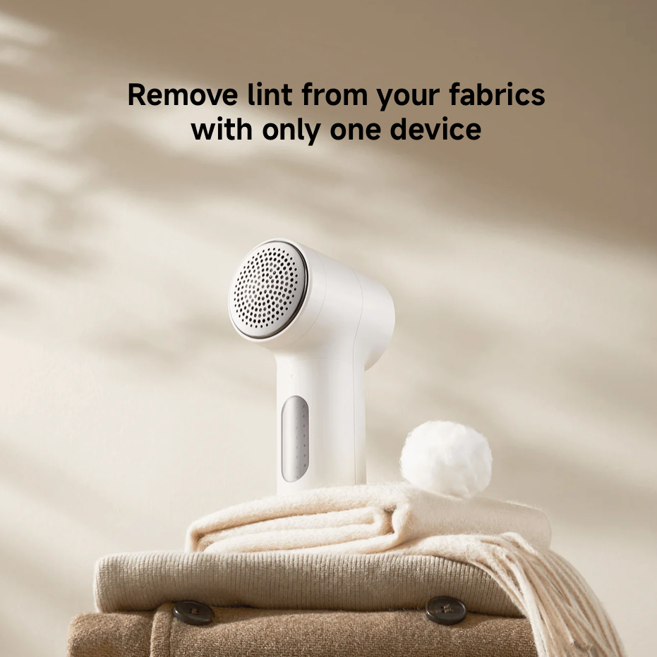 Remove fabric pills from sweaters and knitwear with Xiaomi lint remover