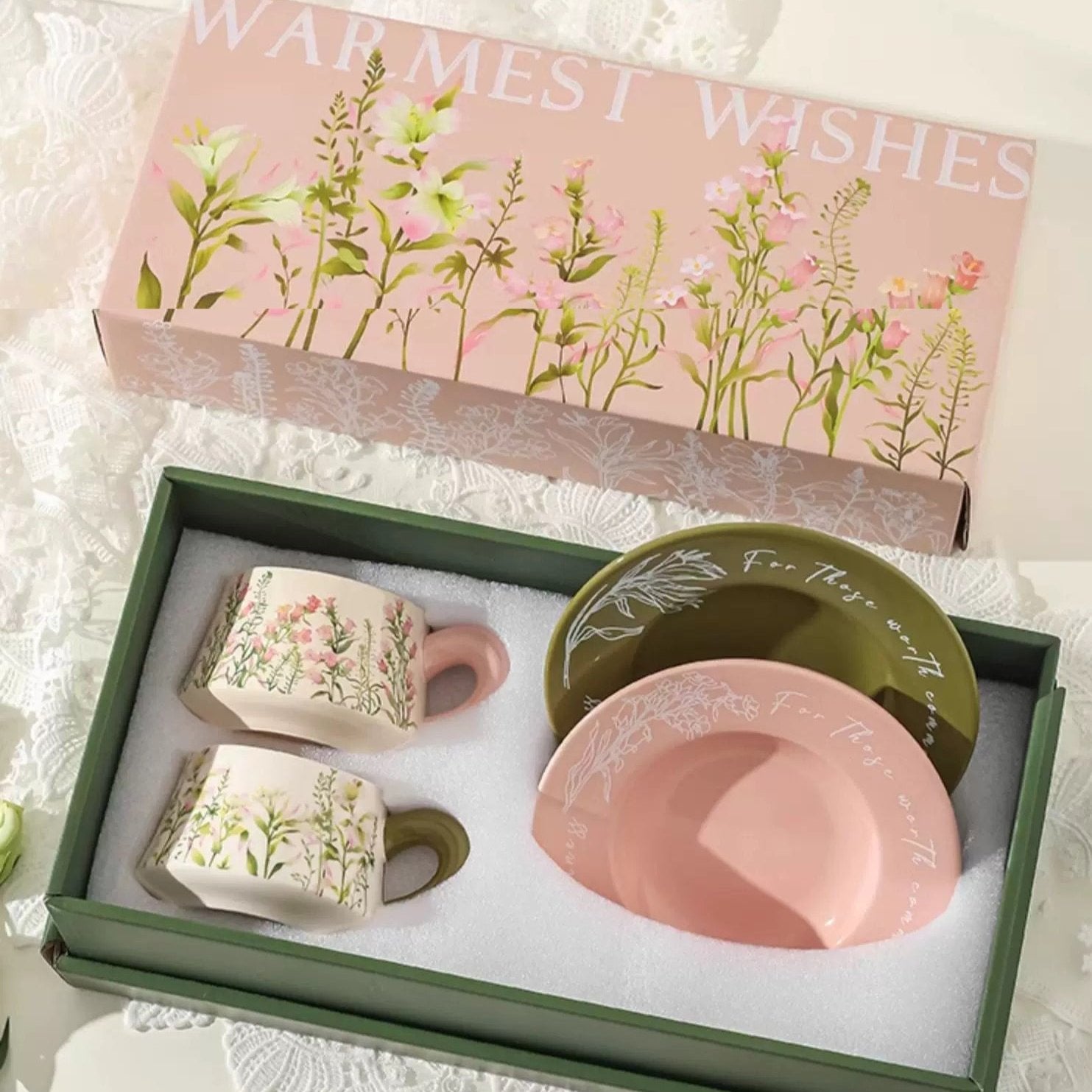 Floral Ceramic Cup &amp; Saucer Gift Set (4pcs)