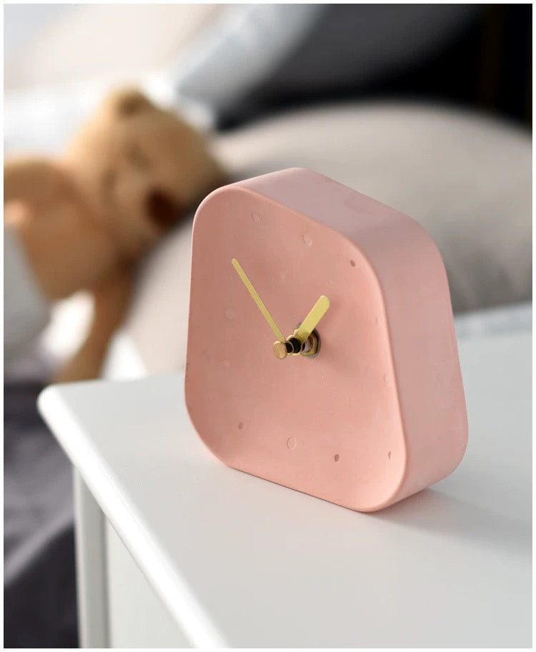 Minimalist Concrete Desk Clock | Silent Analogue Clock