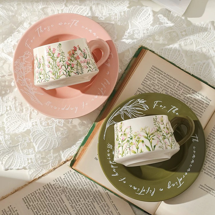 Floral Ceramic Cup &amp; Saucer Gift Set (4pcs)